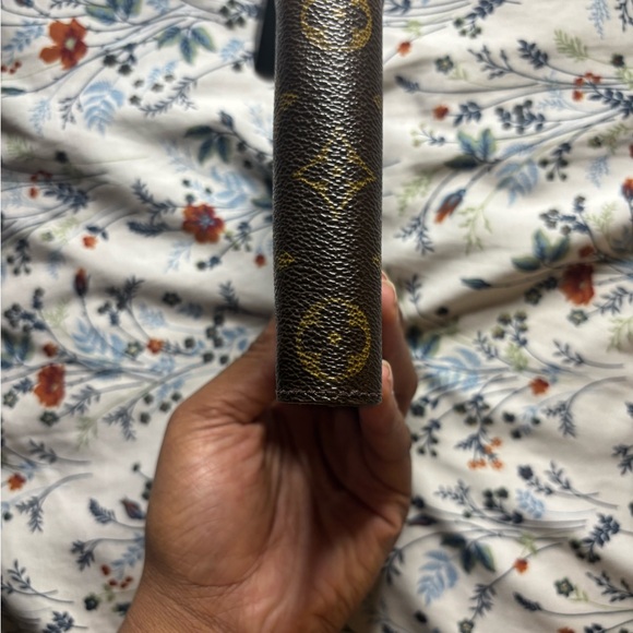 Louis Vuitton Mono Wallet - Picture 4 of 8